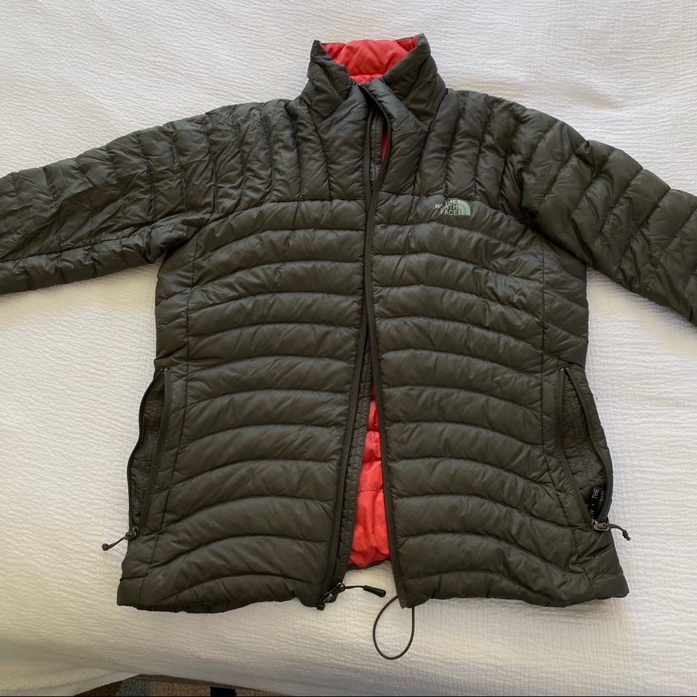 Olive green north face jacket
